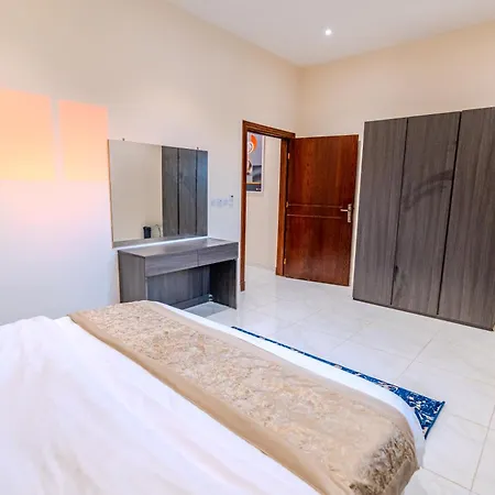 شقة خاصة مؤثثة بالكامل للتأجير اليومي Hafar Al-Batin Exterior photo