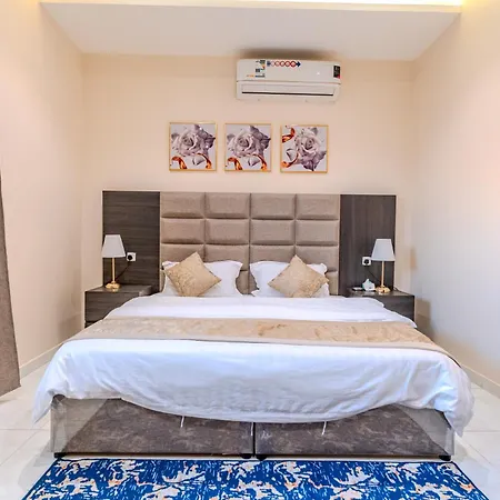 شقة خاصة مؤثثة بالكامل للتأجير اليومي Hafar Al-Batin Exterior photo